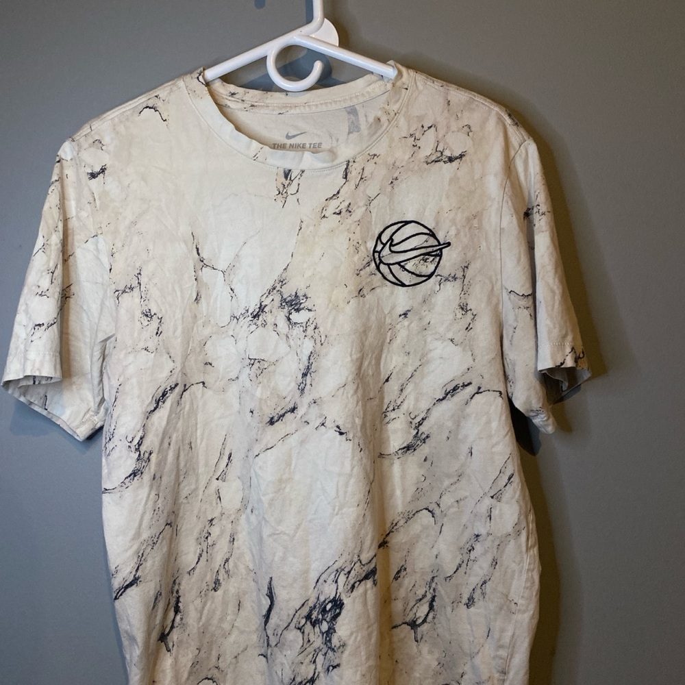 Nike T